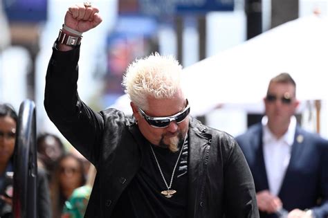 Guy Fieri Revealed His Biggest Cooking Secret for 1 of His Most Famous ...