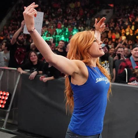 Lass Kicking Wrestler Becky Lynch Now Leading Wwe Womens Charge