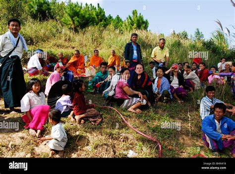 Mourners At Karen Funeral Umpium Refugee Campthai Burmese Border