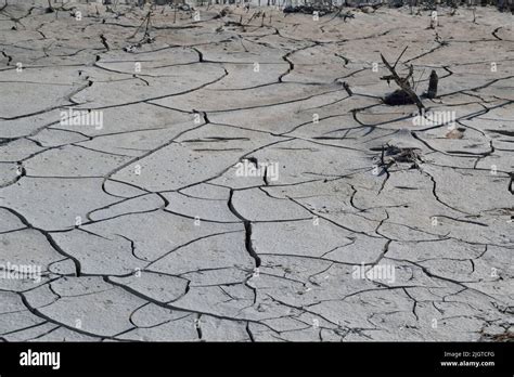 Cracked Earth Hi Res Stock Photography And Images Alamy