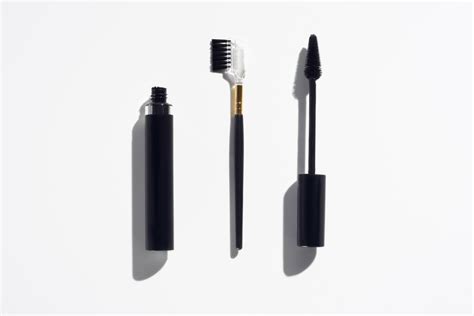 What is tubing mascara? And is it worth the hype?