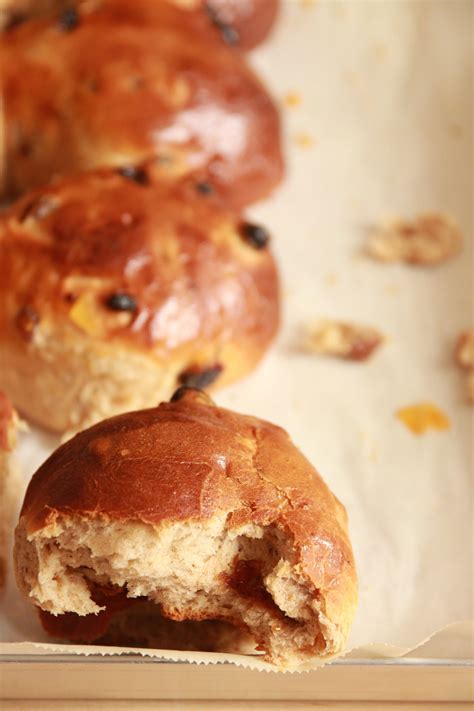 Edible Molecules Hot Cross Buns La Ricetta