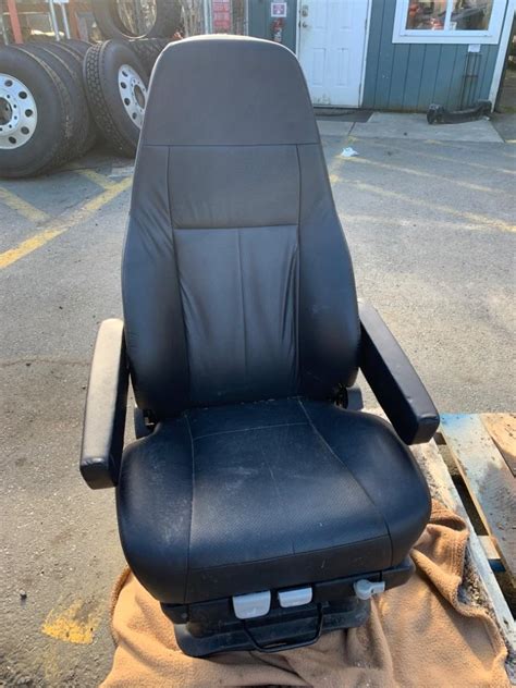 2018 Freightliner Cascadia Seat Front Payless Truck Parts