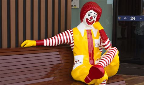 Mcdonalds Benches Ronald Mcdonald During Creepy Clown Fears