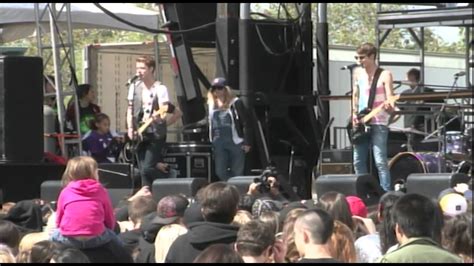 Hot Chelle Rae I Like To Dance EndFest 2011 YouTube