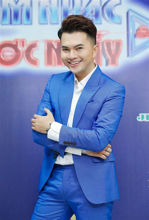 Cuộc sống kín tiếng của Nam Cường bên vợ hot girl và con trai