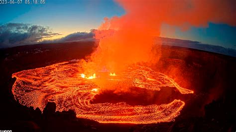 El volcán Kilauea entra en erupción autoridades emiten alerta roja WIRED