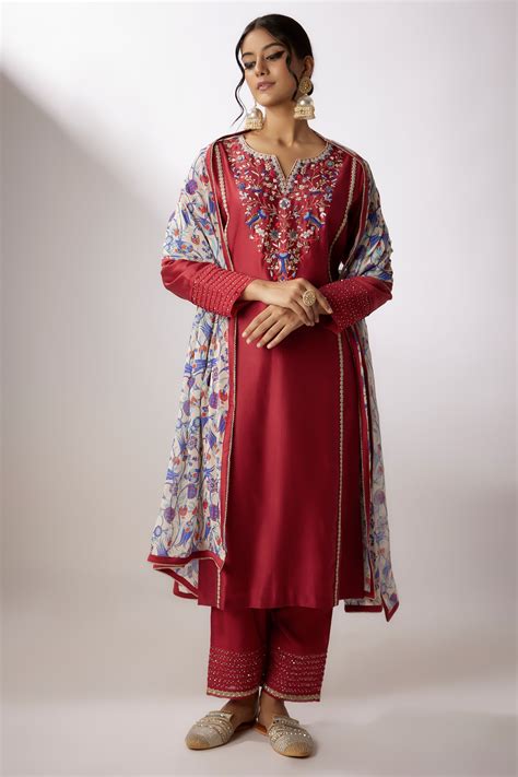 Buy Maroon Kurta Chanderi Embroidered Zardosi Notched Pant Set For