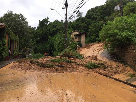 Defesa Civil Emite Alerta Para Deslizamentos Em 19 Municípios De Sc