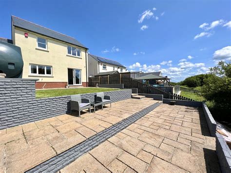 3 Bed Detached House For Sale In Maes Yr Yrfa Crymych Maes Yr Yrfa