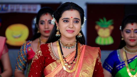 Watch Bhagyalakshmi Season Episode Mangala Stands With Bhagya