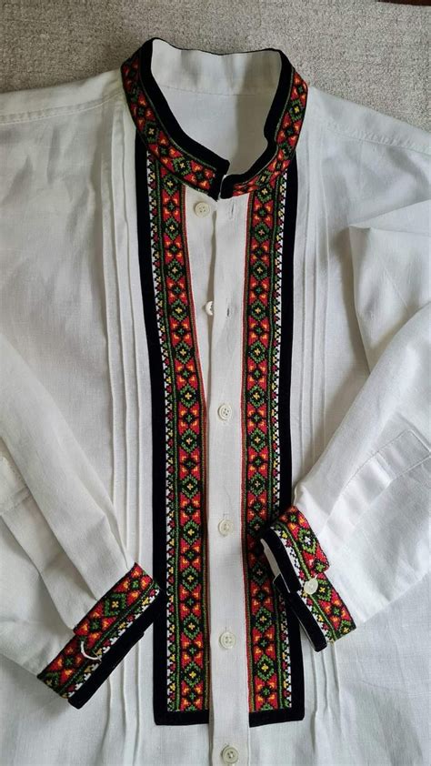 Pin By Vira Vyshyvka On In Mens Shirts Shirts Men