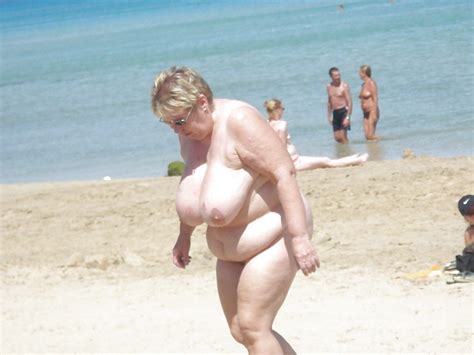 WOW BBW GRANNY AT BEACH Stephani As Soon As Naked Girl