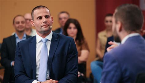 Il Prim Ministru jgħid li pajjiżna se jibqa jkollu linja tal ajru