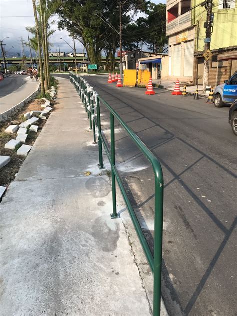 Companhia Municipal De Tr Nsito Instala Gradil Nas Laterais Da Ciclovia