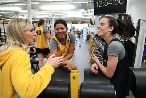 Pin By Shelby Nicol On Iowa Hawkeyes Womens Basketball Iowa Hawkeye