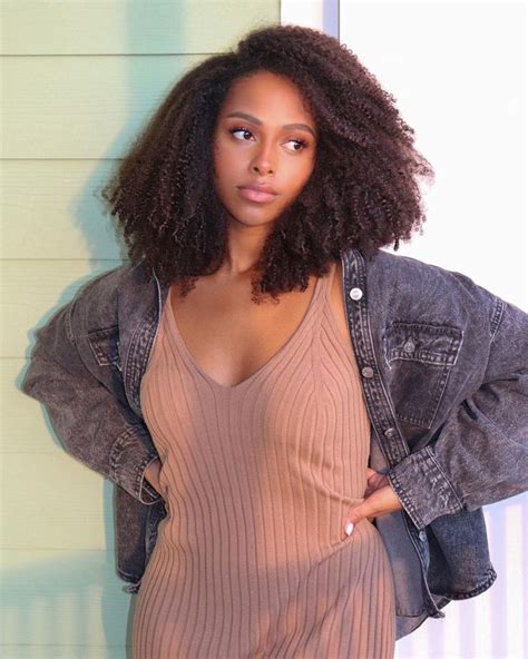 Kristina Natural Hair On Instagram “day 5 Of This Weeks Wash And Go 🤎” Natural Hair Styles