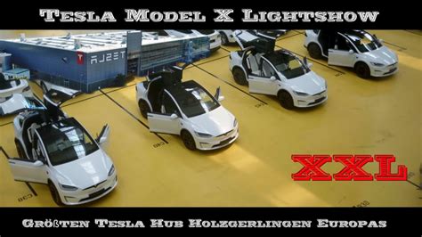 Tesla Model X Lightshow im größten Tesla Hub Holzgerlingen Europas