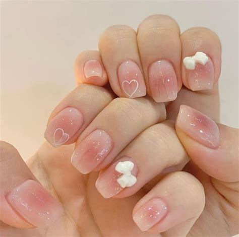 Nail đẹp 2024에 있는 Hà đặng님의 핀 네일 컬러 젤네일 간단한 네일