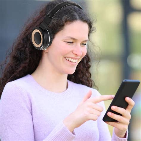 Noise Cancelling Headphones Over Ear Bluetooth Headphones Wireless