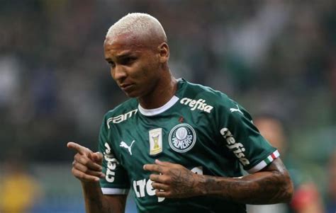 Gol De Deyverson Palmeiras Volta A Vencer E Iguala Marca Hist Rica