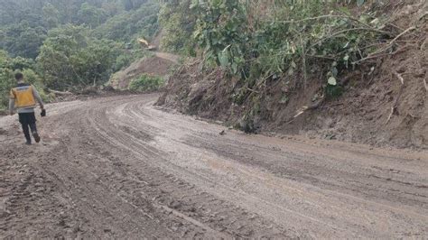 Jalan Poros Tebing Tinggi Pendopo Empat Lawang Sudah Bisa Dilalui Mobil