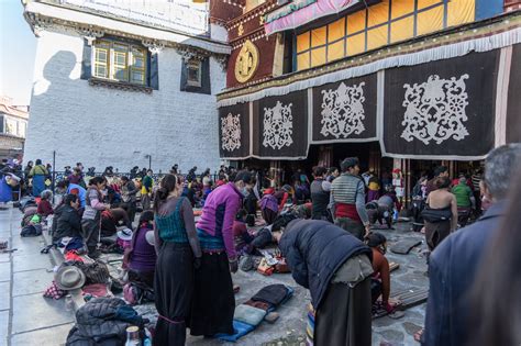 Losar, Tibetan New Year. Tibetan Buddhist Ceremonies & Celebrations