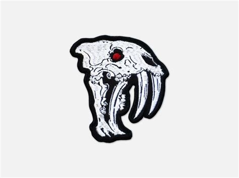 High Quality Red Fang Embroidered Patch Embroidered Patches Patches