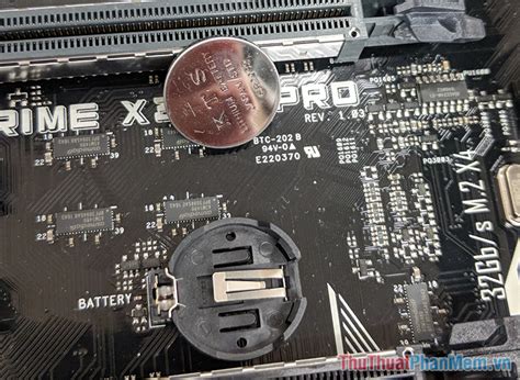 What is a CMOS battery? Things to know about CMOS batteries - TipsMake.com
