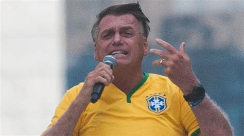 Ato pró Bolsonaro não mudará em nada em um eventual pedido de prisão