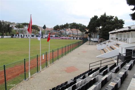 Çeşme Şehir Stadyumu Stadion in Çeşme