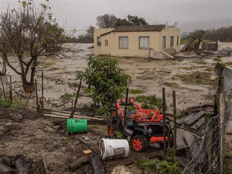 Tormentas Y Mal Tiempo Ocasiona Inundaciones En California