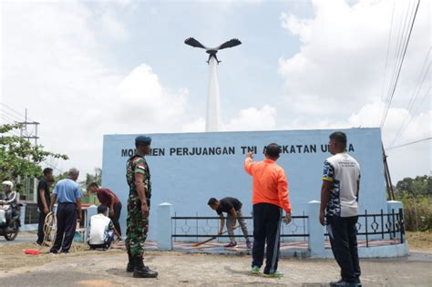 Personel Lanud Rhf Dan Masyarakat Menggelar Karya Bhakti Korve Di