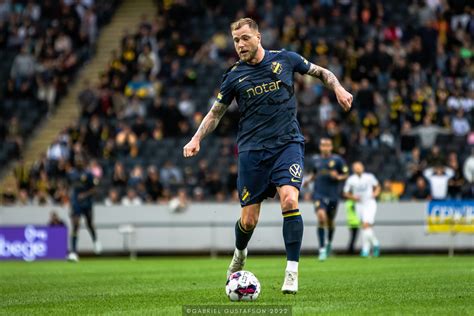 220728 AIK FC Vorskla Poltava 220728 AIK S John Guidetti Flickr