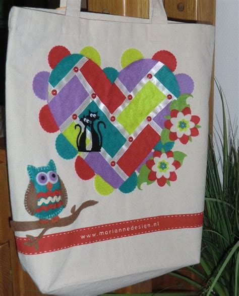 Canvas Tas Van Marianne Design Dit Is De Voorkant Met Uil En Bloemen