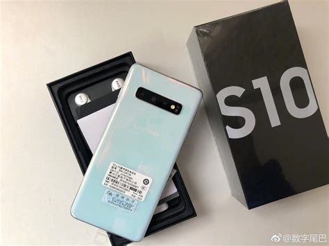 先行者版本 Galaxy S10 皓玉白版终于收到啦～还是小尺寸的手感更好些财经头条