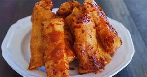 Turon Recipe (Banana Lumpia with Caramel) - A Sweet Filipino Dessert ...