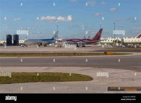 Miami International Airport Florida Stock Photo - Alamy