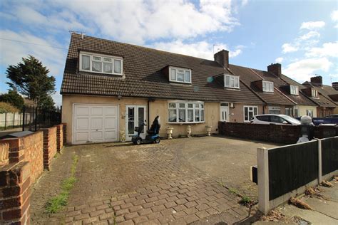 3 Bed End Terrace House For Sale In Becontree Avenue Becontree