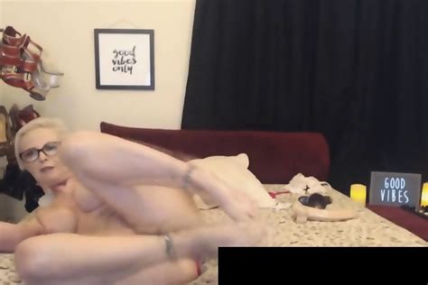 Blonde Slut Penetrated Both Holes At The Same Time