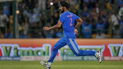 Misfiring Indian bowlers in focus as India seek series-levelling win ...