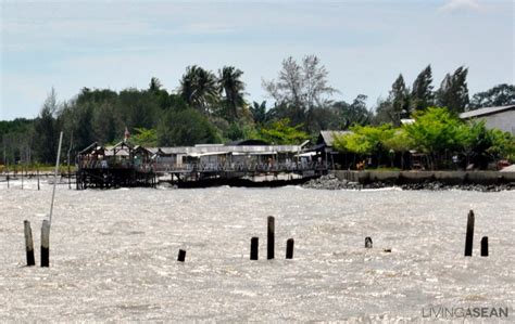 A Fascinating One-Day Trip to Tanjung Sepat, Malaysia // Living ASEAN