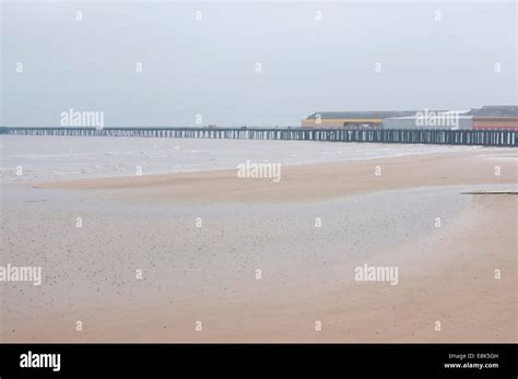 Walton On The Naze Beach Hi Res Stock Photography And Images Alamy