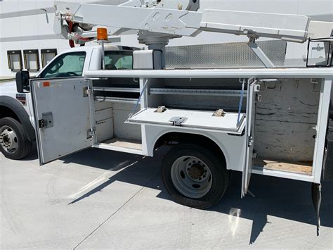 Used 2008 Ford Super Duty F 550 Xlt Drw 2dr Bucket Truck For Sale Special Pricing Chicago