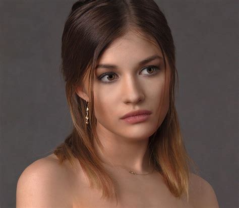 3 000 Free Brunette Woman Images Pixabay