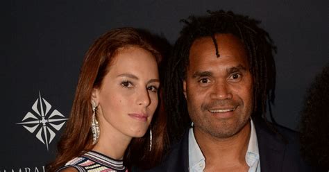 Christian Karembeu Papa Combl Avec Son Pouse Pour L Anniversaire