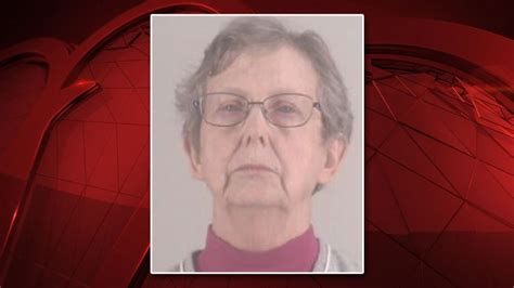 78 Year Old Woman Arrested After Displaying Gun At Atandt Store Arlington Police Nbc 5 Dallas