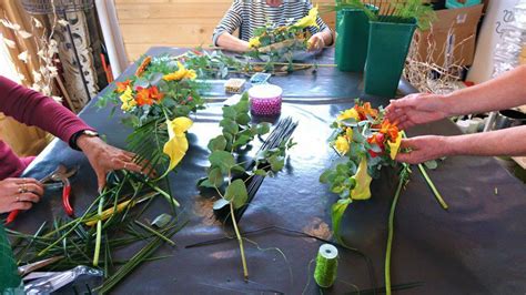 La Fabrique à Fleurs Cours Dart Floral En Atelier Ou à Domicile La