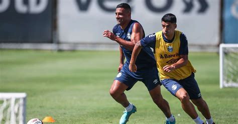 Sem Geromel Grêmio Dá Sequência Aos Trabalhos De Pré Temporada Com