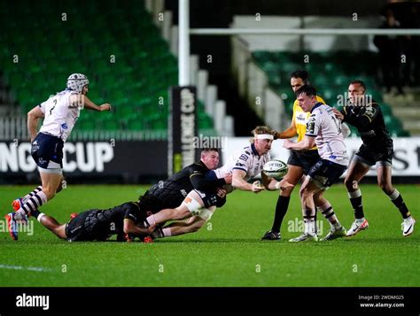 Dragons Rfcs Aaron Wainwright Is Tackled By Hollywoodbets Sharks